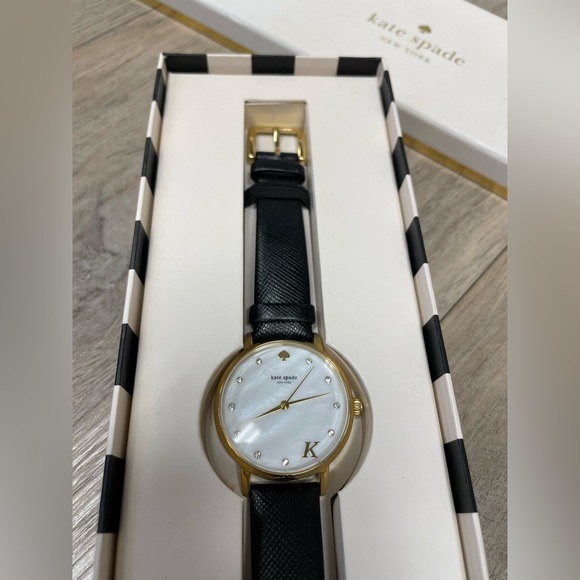 Kate Spade Watch - Picture 3 of 8